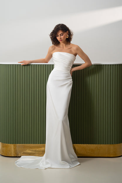 Joan – Minimalist Strapless Satin Column Wedding Dress