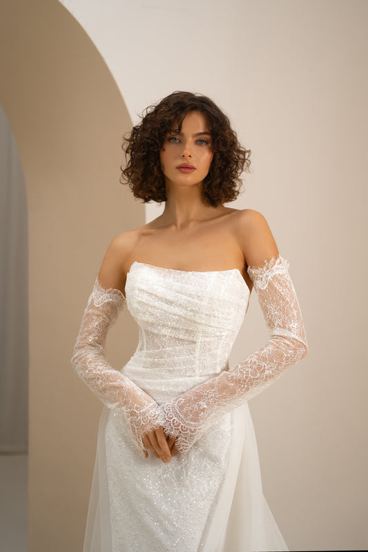 Mariya - Strapless Lace Wedding Dress with Detachable Train & Gloves